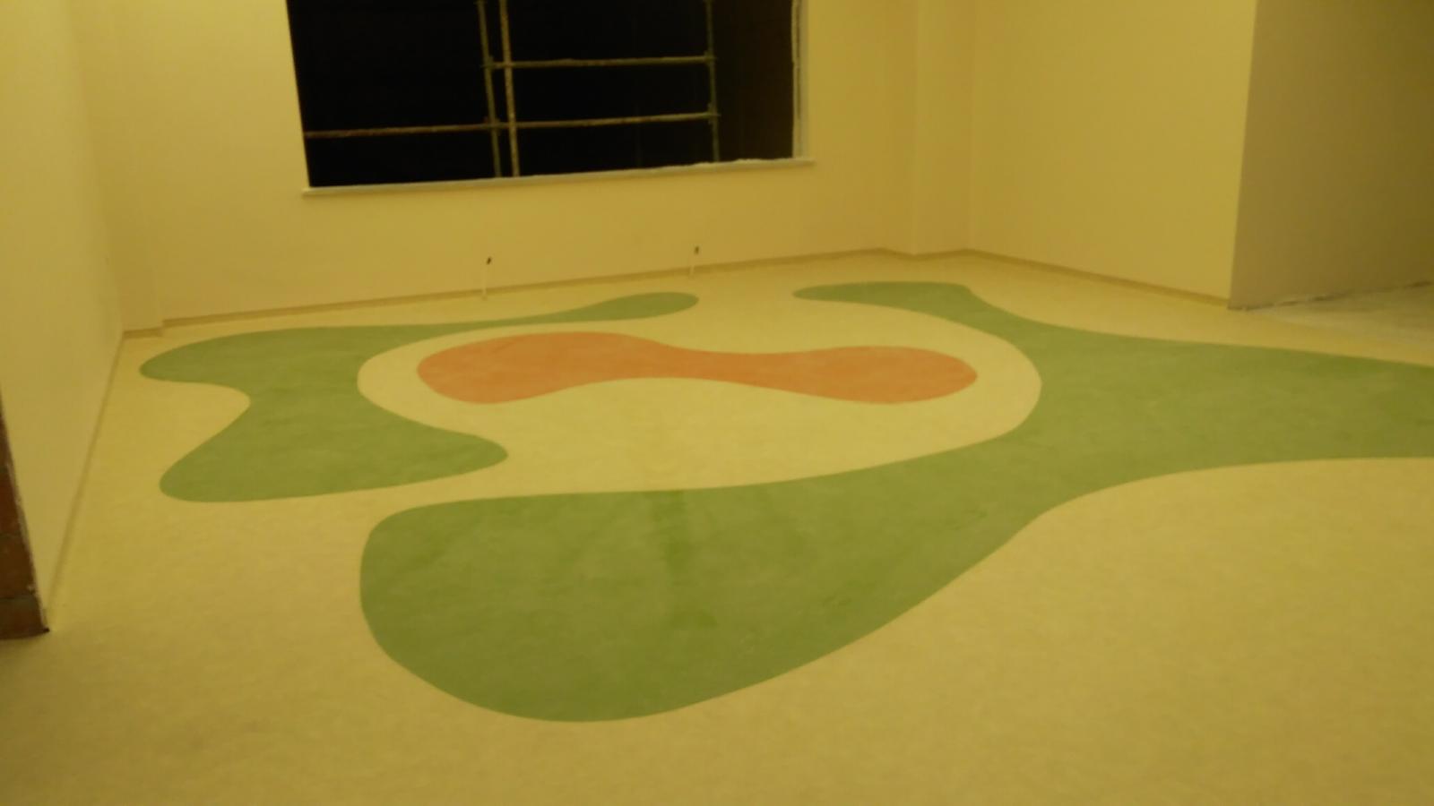 Anaokulu — Organik Desenli Renkli PVC